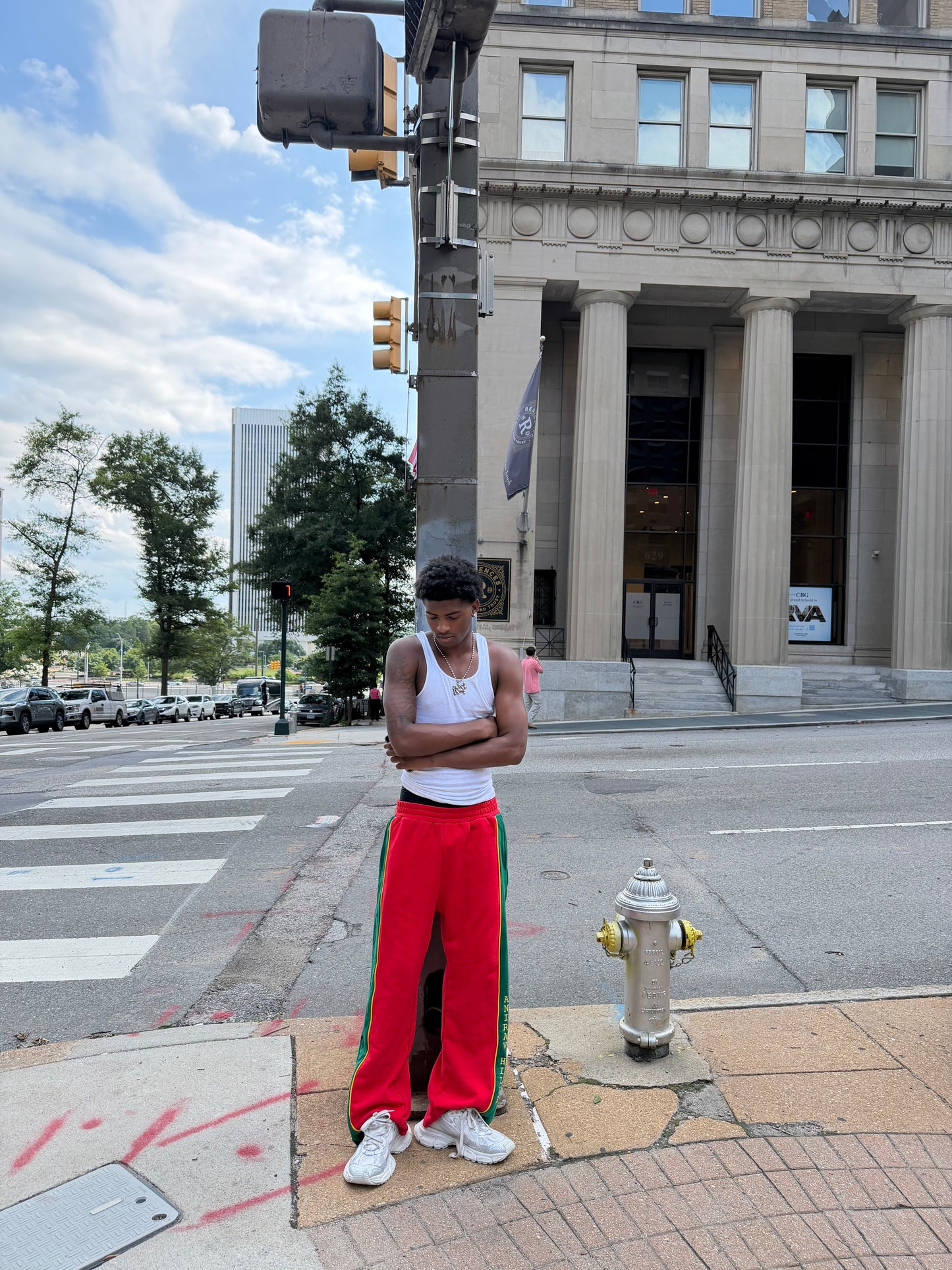 SUMMIT BAGGY SWEATPANTS