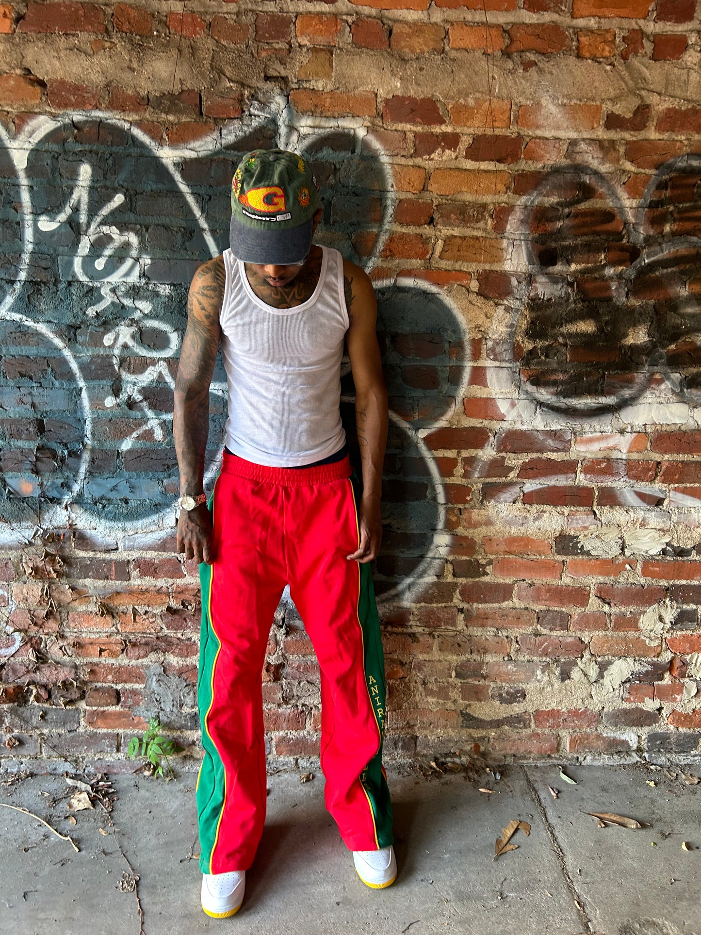 SUMMIT BAGGY SWEATPANTS