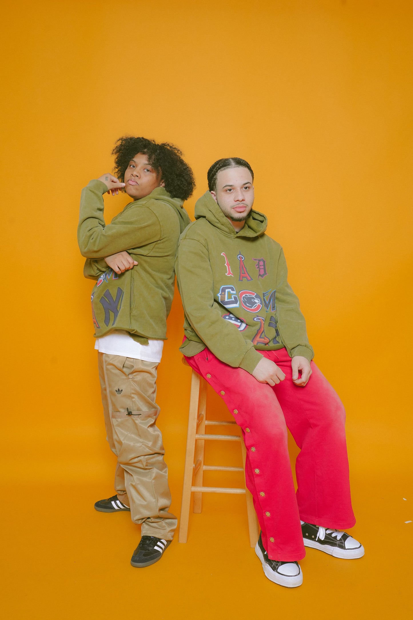 BC OLIVE LOGO HOODIE